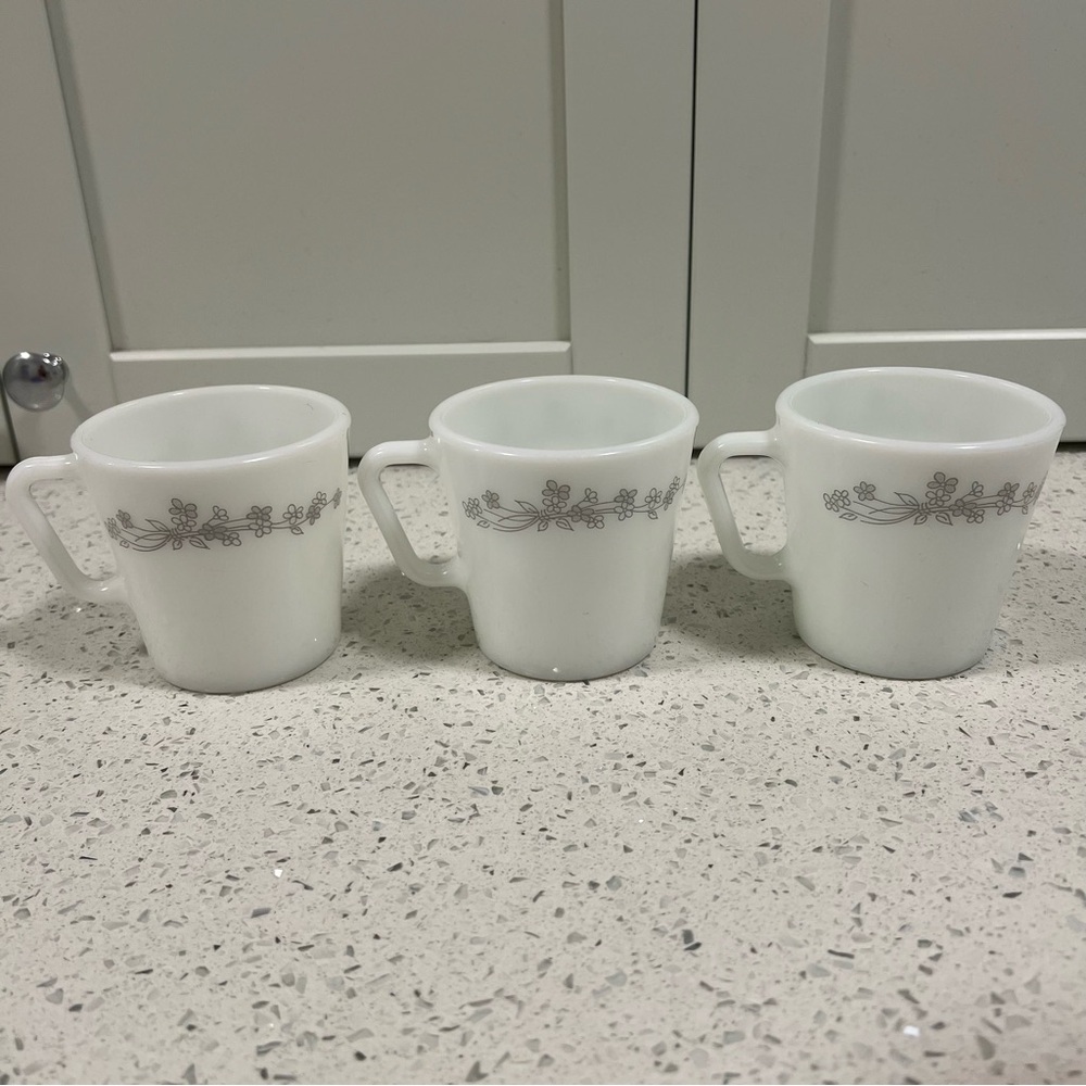 PYREX Ribbon Bouquet Milk Glass D-Handle Mugs Pale Grey and White Set of 3